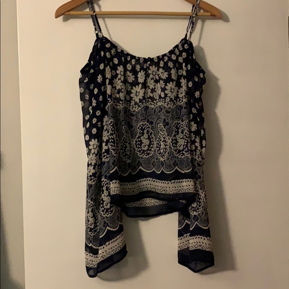 Miss Daisy top